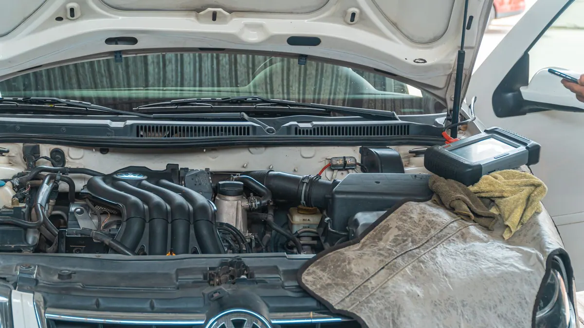 Diagnostic électronique d’un moteur au garage